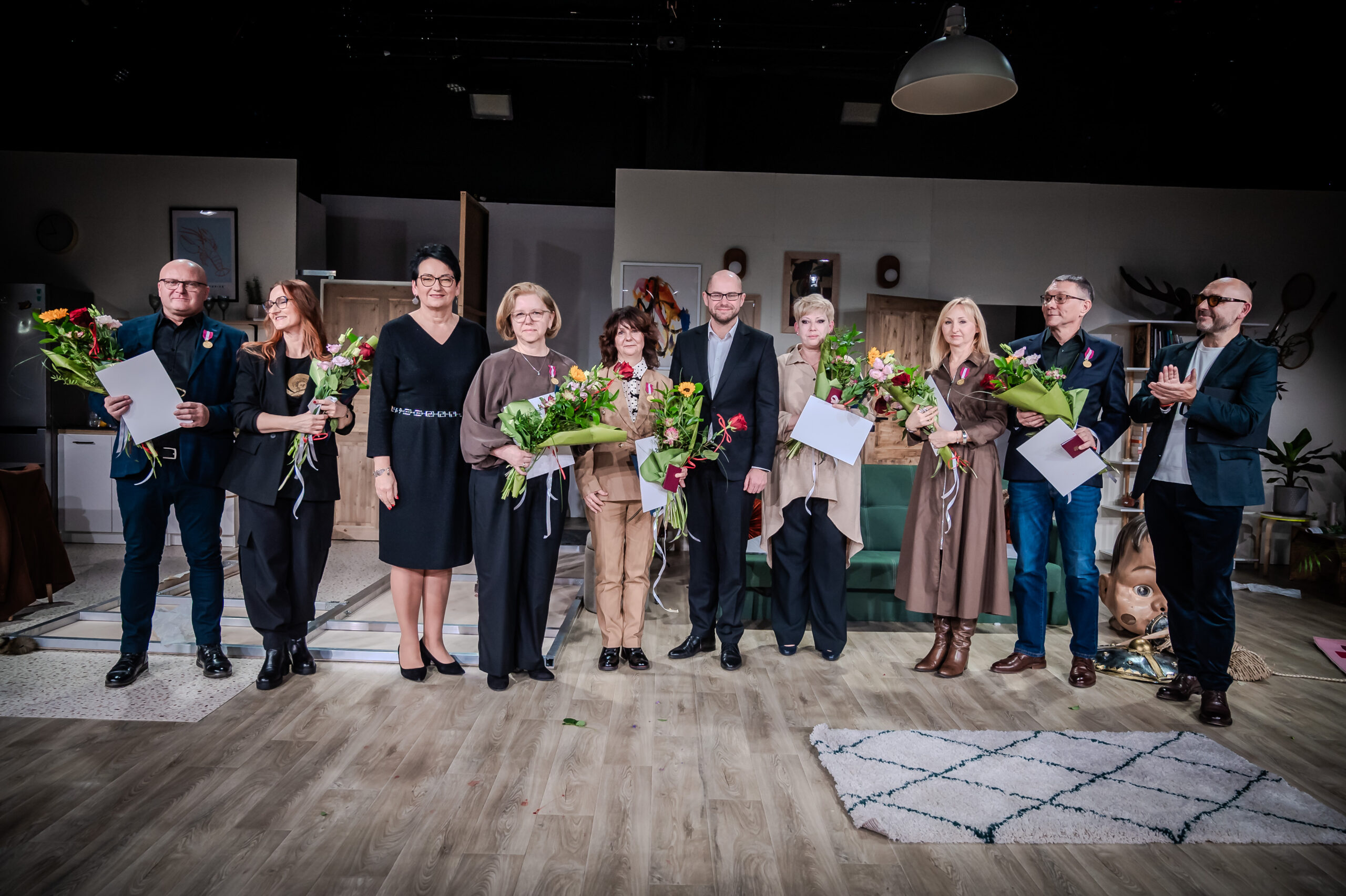 Pracownicy teatru odznaczeni Medalem Złotym za Długoletnią Służbę